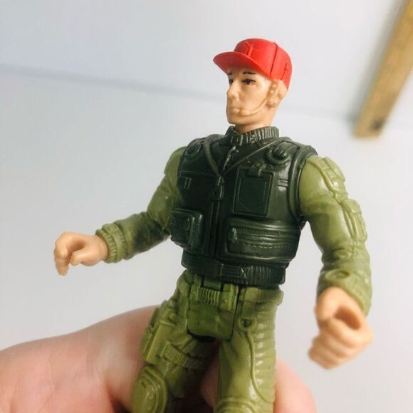 soldier action figures lot of 2 red hat black helmet army marine 4 inch pose-abl - Picture 6 of 11